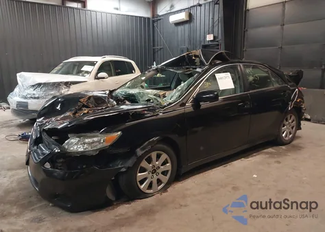 2011 Toyota Camry Le z USA, uszkodzony, nr VIN 4T1BF3EK2BU683619